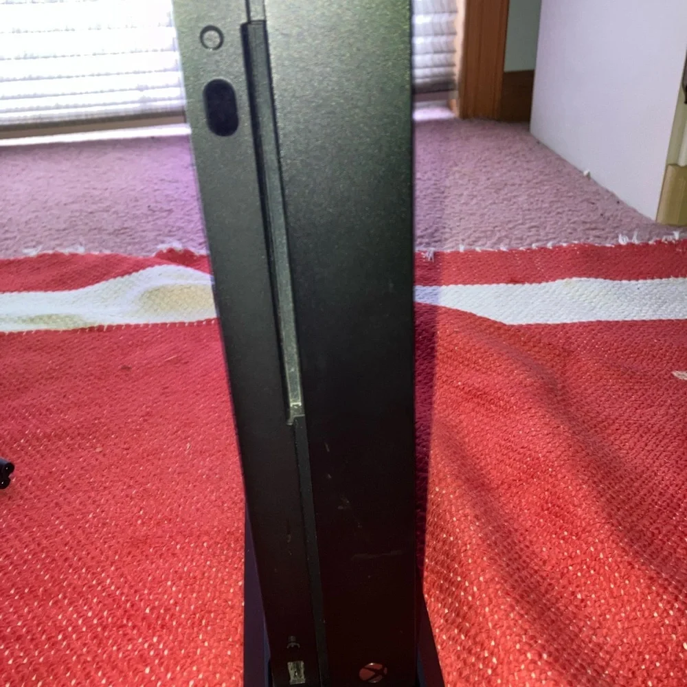 Used Xbox One X 1TB Model 1787 w/ controller, & stand